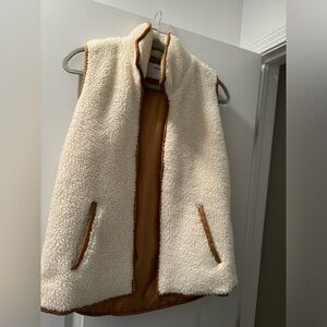 Old Navy Sherpa Fleece Vest with Tan Accents